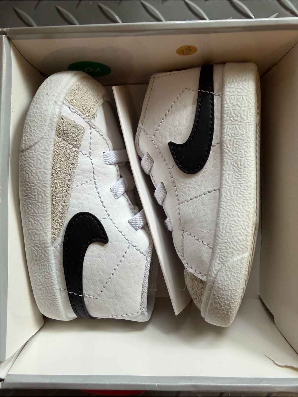 Nike Blazer Mid size 4c White and Black Toddler Low-Top Sneakers